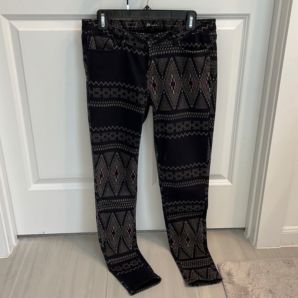 Levi tribal print black jean